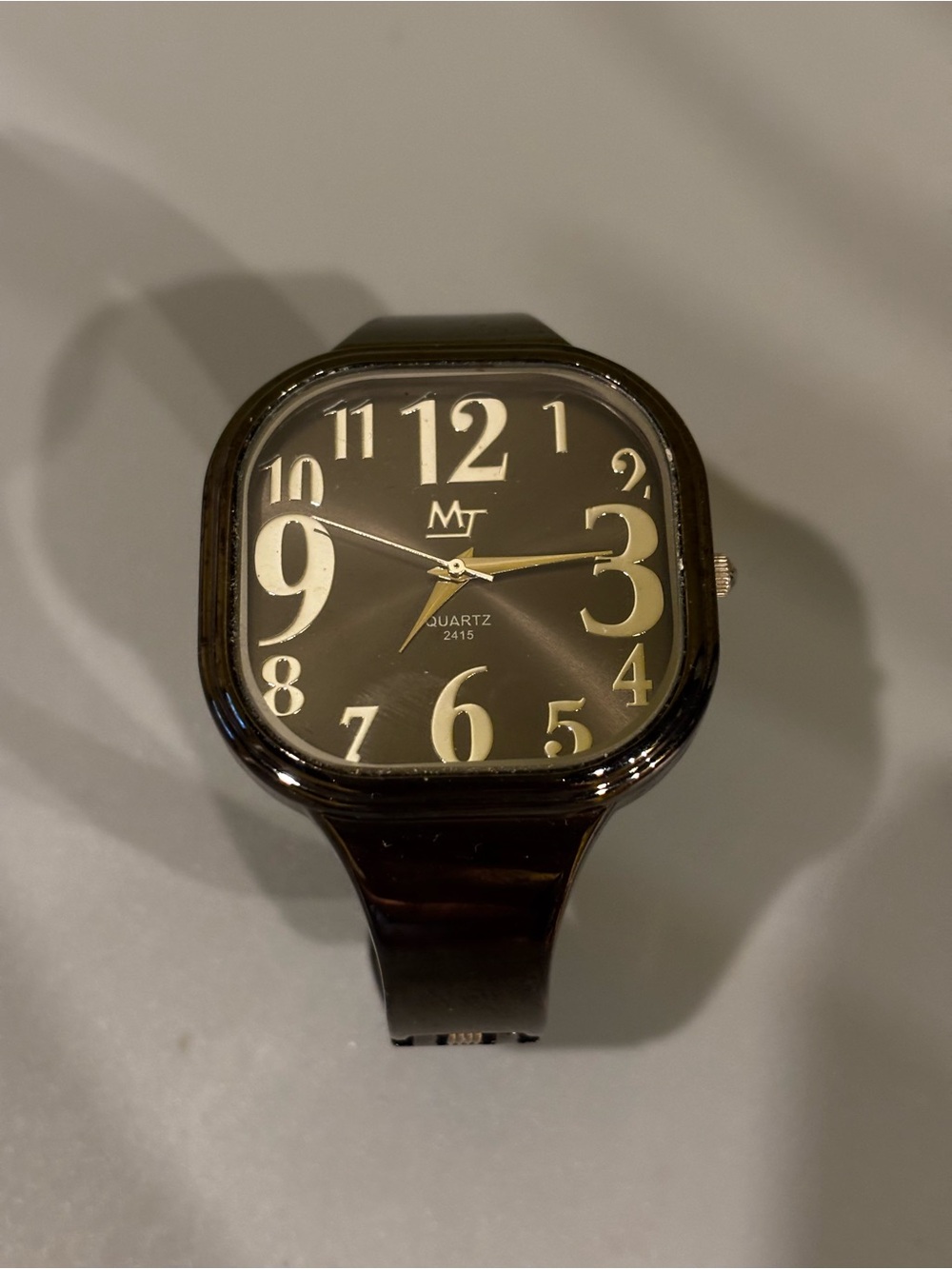 MT dark brown Quartz Watch-bracelet type